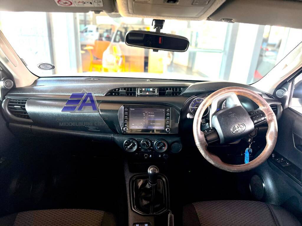 TOYOTA HILUX HILUX 2.4 GD-6 RB SRX P/U E/CAB - 10
