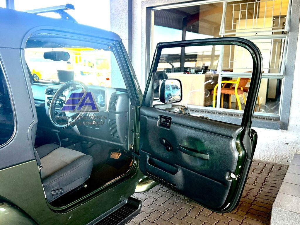 JEEP WRANGLER WRANGLER SAHARA 4.0 A/T - 11