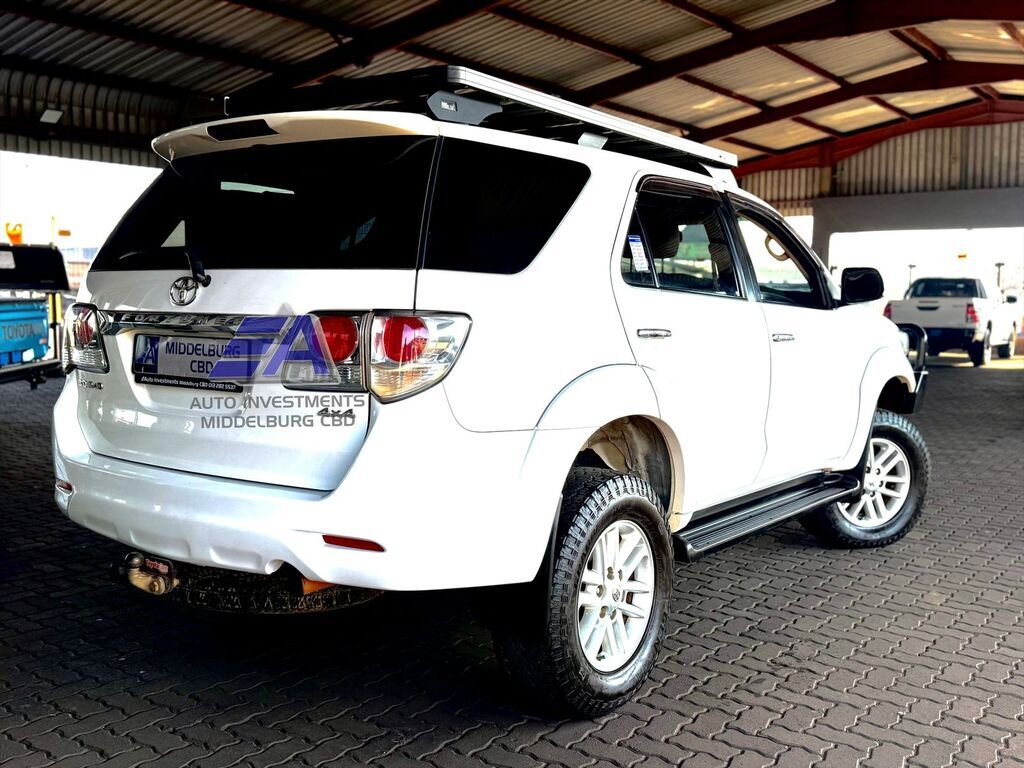 TOYOTA FORTUNER FORTUNER 3.0D-4D 4X4 A/T - 2