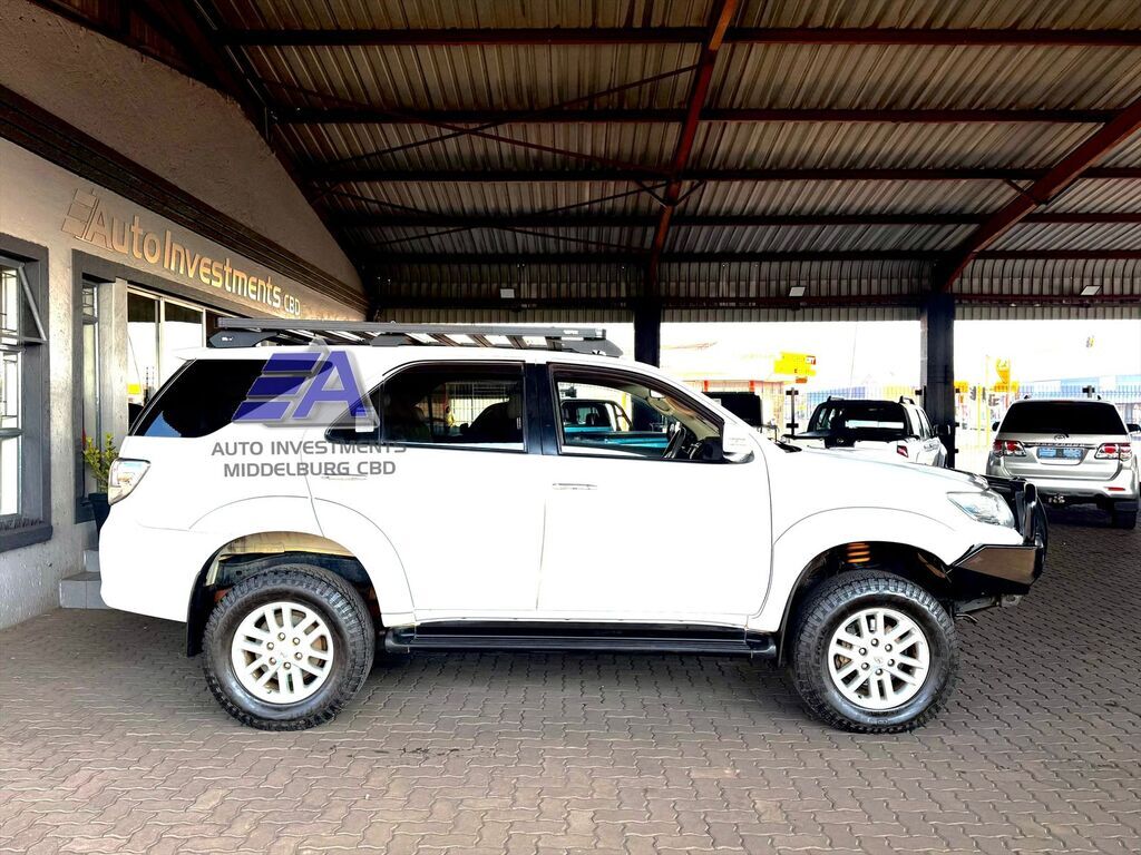 TOYOTA FORTUNER FORTUNER 3.0D-4D 4X4 A/T - 3
