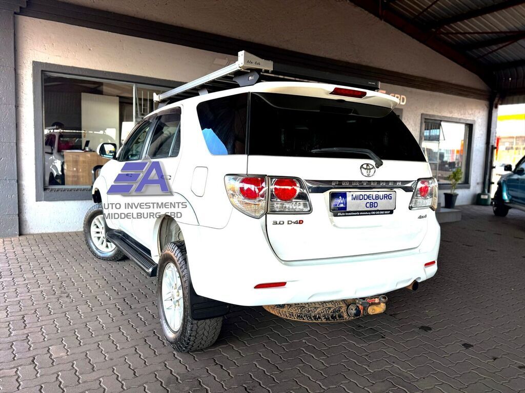 TOYOTA FORTUNER FORTUNER 3.0D-4D 4X4 A/T - 4