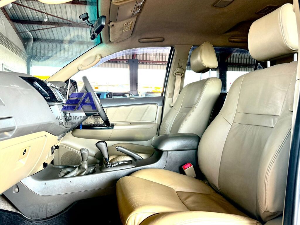 TOYOTA FORTUNER FORTUNER 3.0D-4D 4X4 A/T - 7