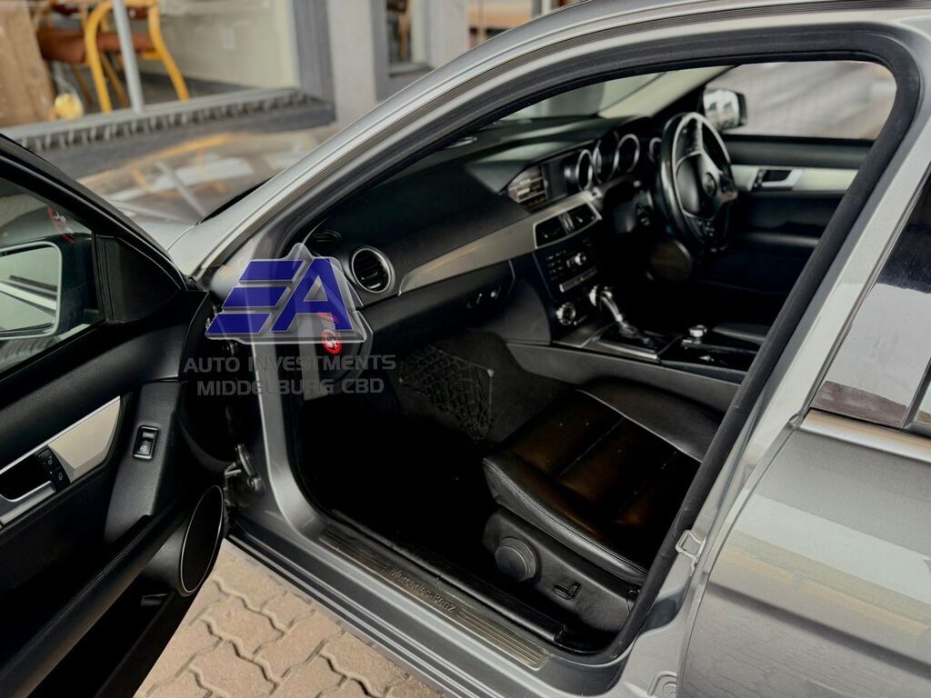 MERCEDES-BENZ C CLASS SEDAN C200 BE AVANTGARDE A/T