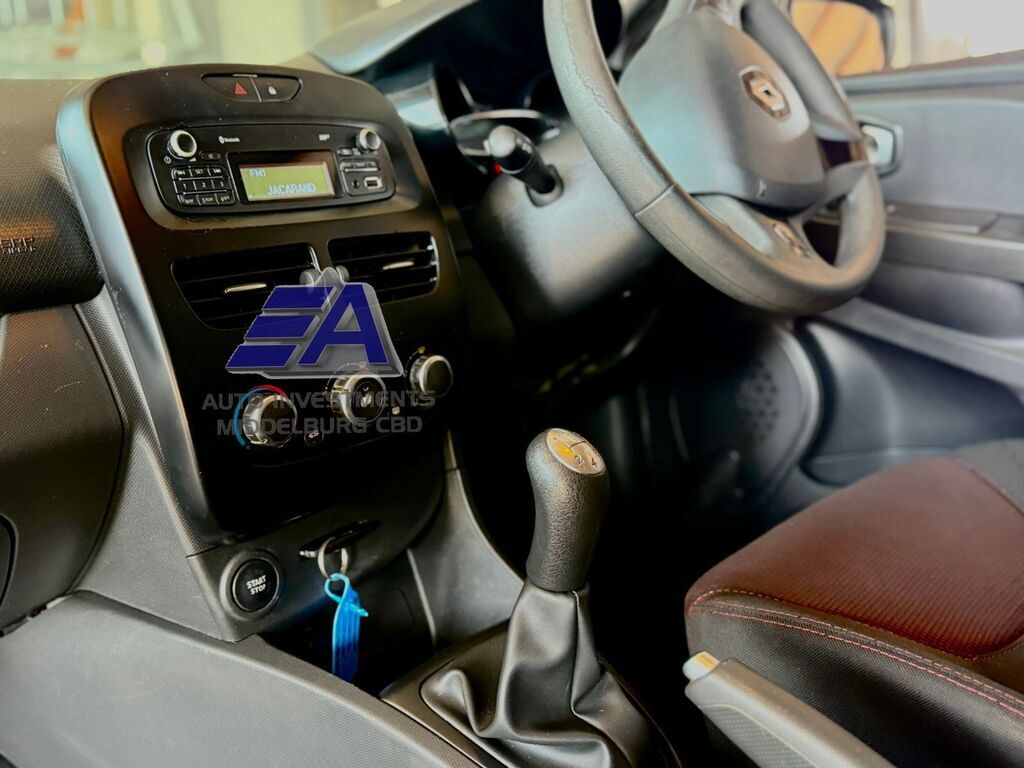 RENAULT CLIO IV CLIO IV 1.2 AUTHENTIQUE 5DR (55KW) - 8