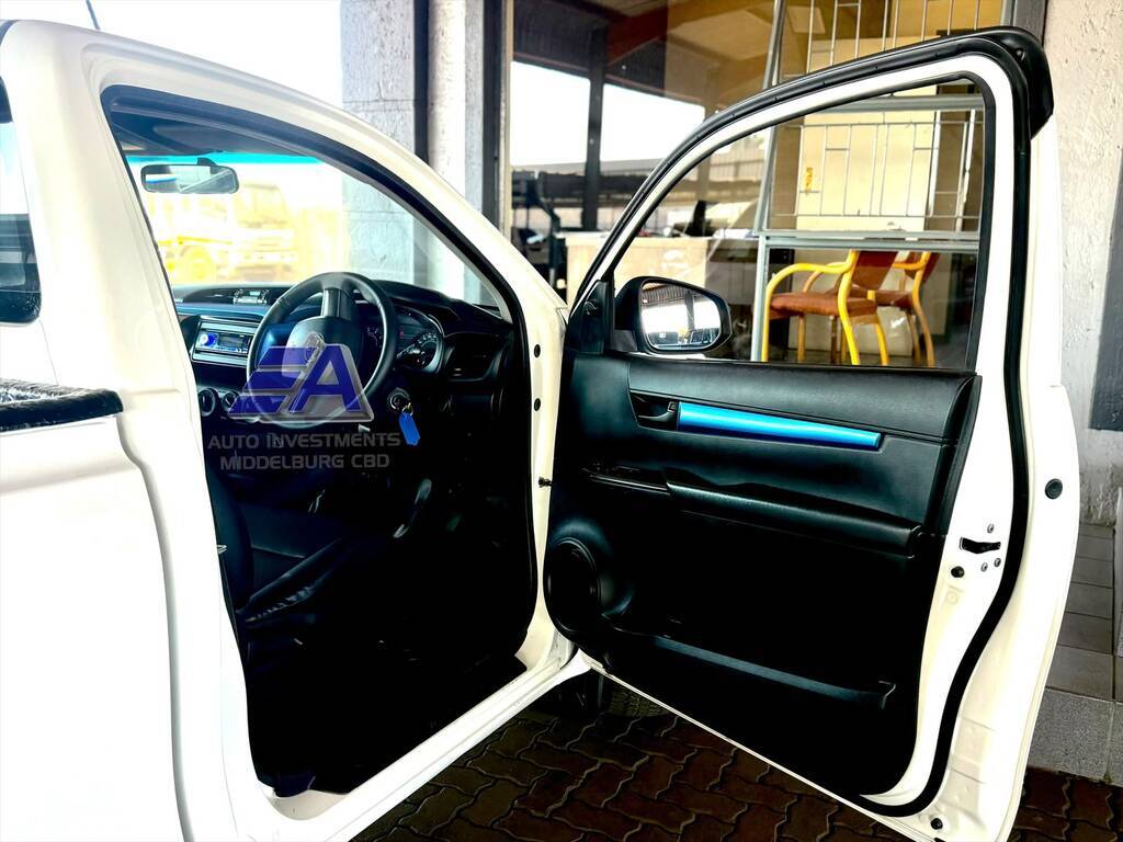 TOYOTA HILUX HILUX 2.4 GD S A/C P/U S/C - 11