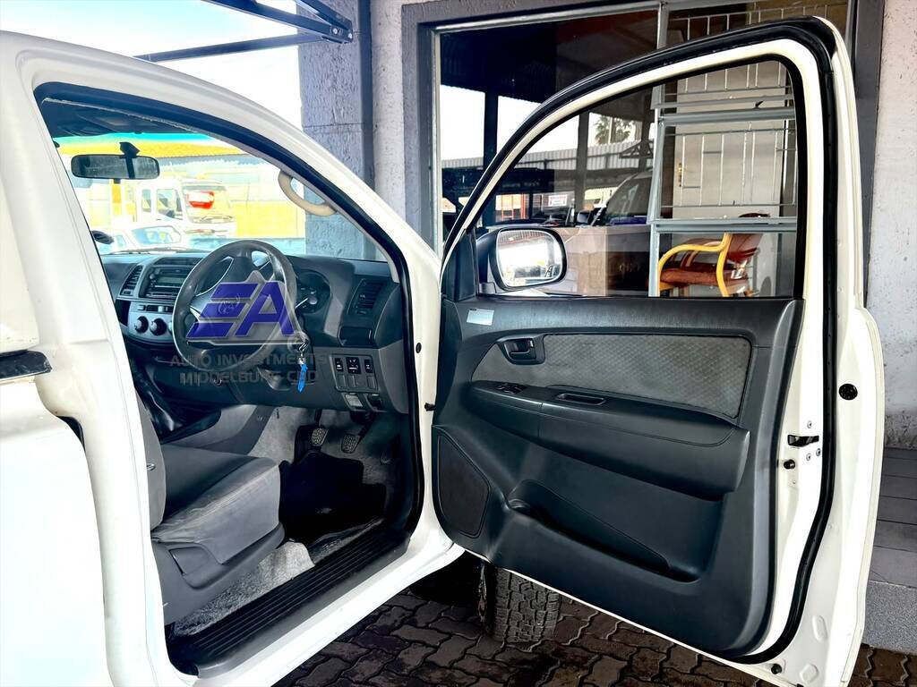 TOYOTA HI-LUX HILUX 2.5 D-4D SRX 4X4 P/U S/C - 11