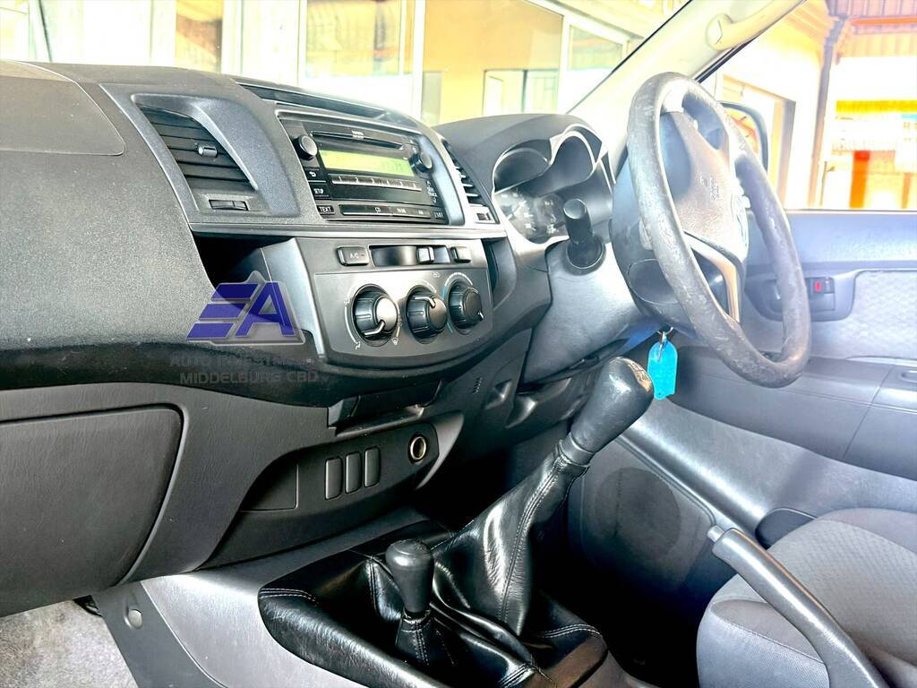 TOYOTA HI-LUX HILUX 2.5 D-4D SRX 4X4 P/U S/C - 8