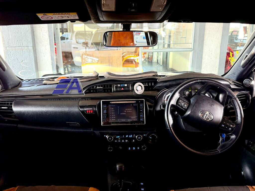 TOYOTA HILUX HILUX 2.8 GD-6 RAIDER 4X4 A/T P/U D/C - 11