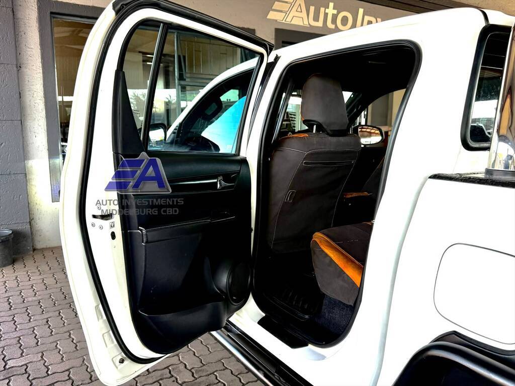 TOYOTA HILUX HILUX 2.8 GD-6 RAIDER 4X4 A/T P/U D/C - 9