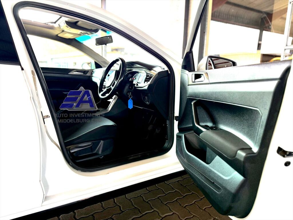 VOLKSWAGEN POLO POLO 1.0 TSI COMFORTLINE