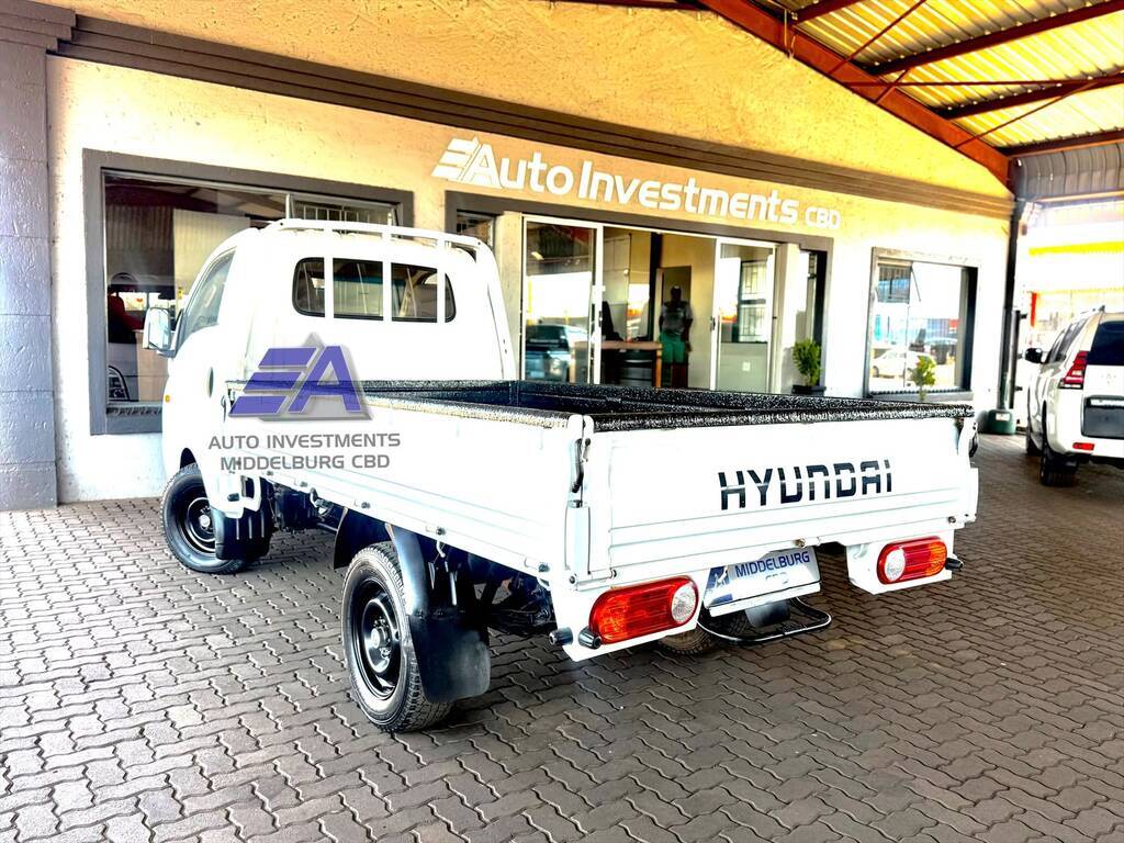 HYUNDAI H100 / BAKKIE H100 2.6D A/C F/C D/S - 4
