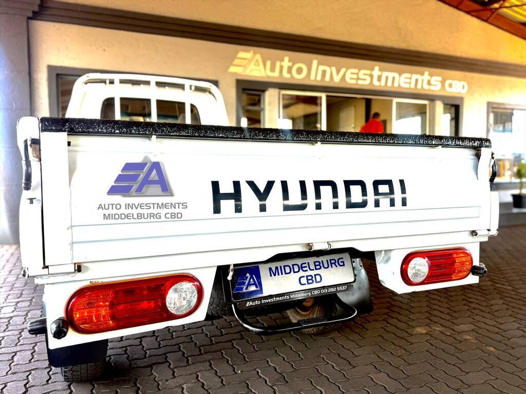 HYUNDAI H100 / BAKKIE H100 2.6D A/C F/C D/S - 8