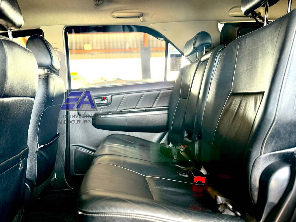 TOYOTA FORTUNER FORTUNER 3.0D-4D R/B - 9