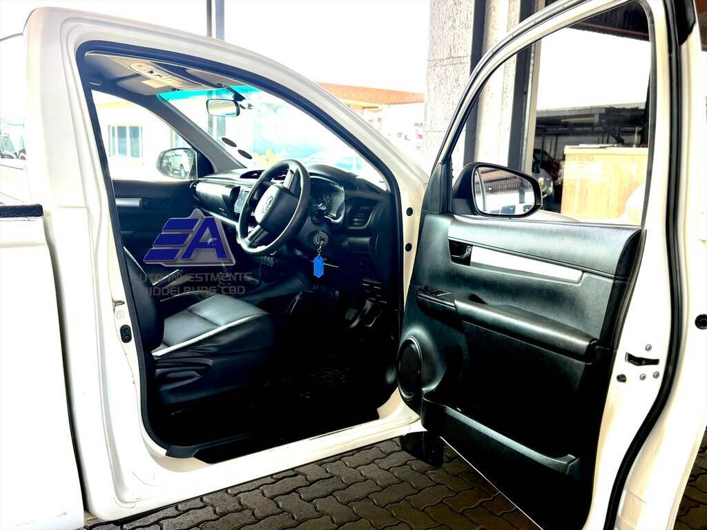 TOYOTA HILUX HILUX 2.4 GD S A/C P/U S/C - 10