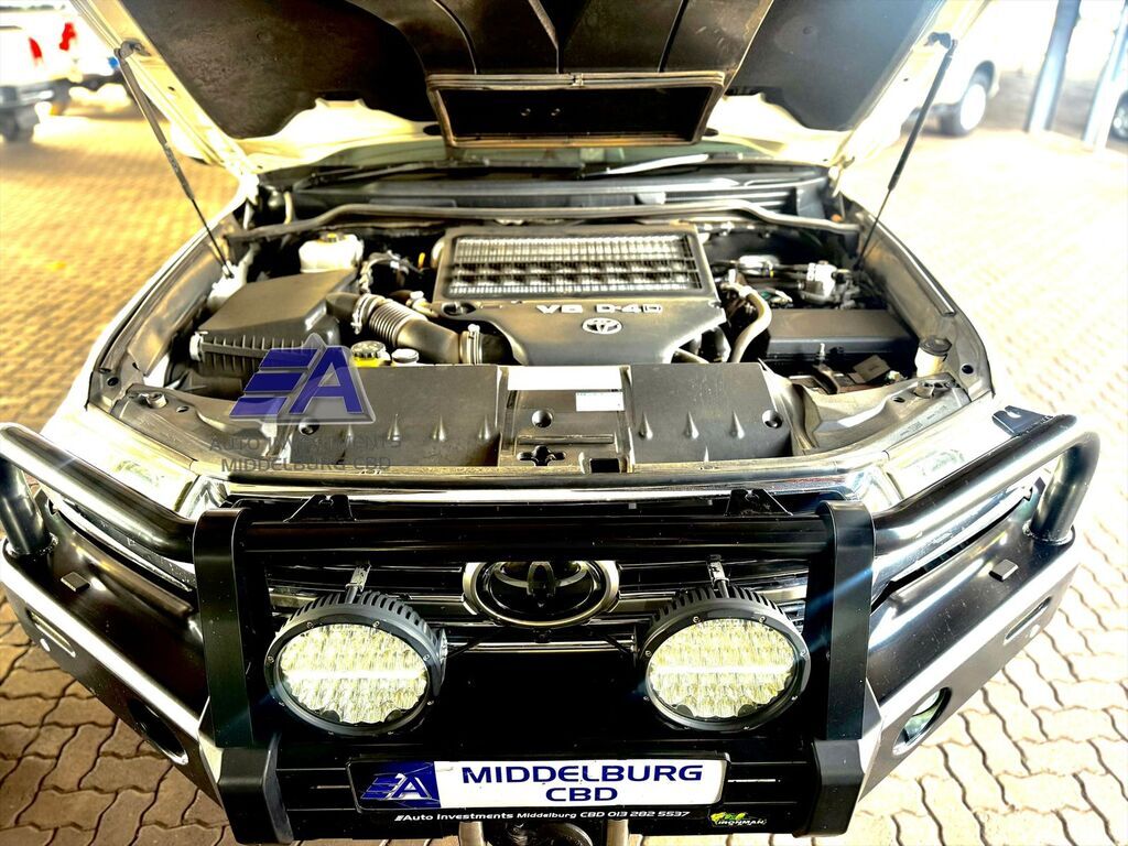 TOYOTA LAND CRUISER LAND CRUISER 200 V8 4.5D VX-R A/T - 17