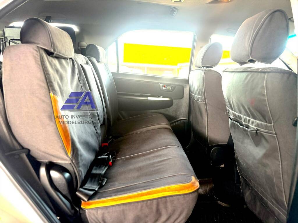 TOYOTA FORTUNER FORTUNER 2.5D-4D RB - 13