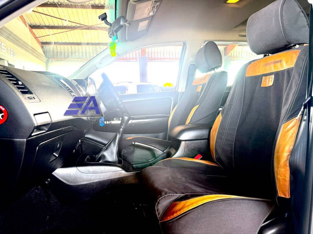 TOYOTA FORTUNER FORTUNER 2.5D-4D RB - 5