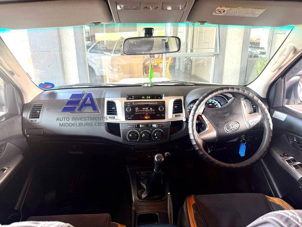 TOYOTA FORTUNER FORTUNER 2.5D-4D RB - 9
