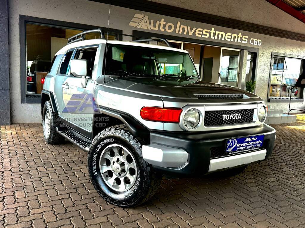TOYOTA LANDCRUISER L/CRUISER FJ 4.0 V6 DESERT CRUISER - 1