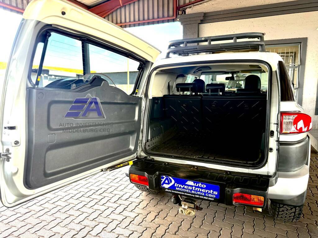 TOYOTA LANDCRUISER L/CRUISER FJ 4.0 V6 DESERT CRUISER - 12