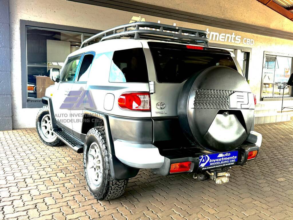 TOYOTA LANDCRUISER L/CRUISER FJ 4.0 V6 DESERT CRUISER - 4