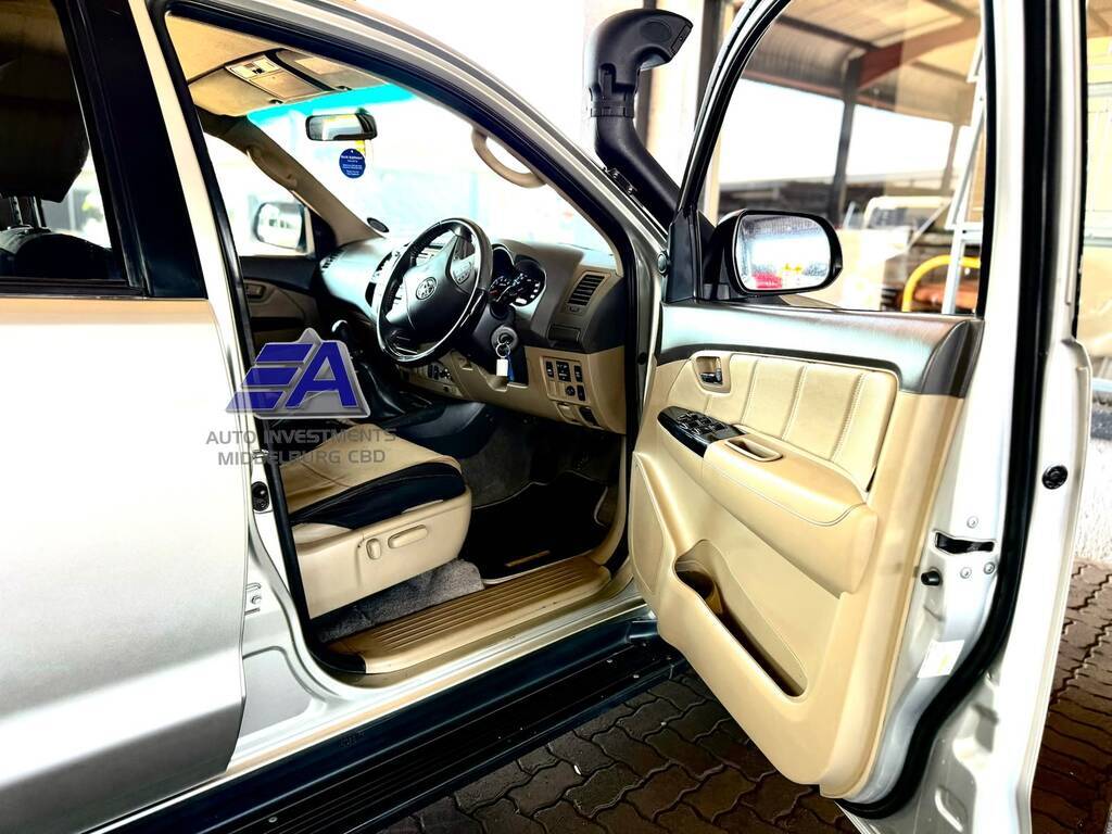 TOYOTA FORTUNER FORTUNER 3.0D-4D 4X4 - 15