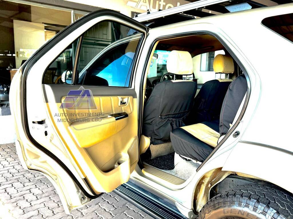 TOYOTA FORTUNER FORTUNER 3.0D-4D 4X4 - 8