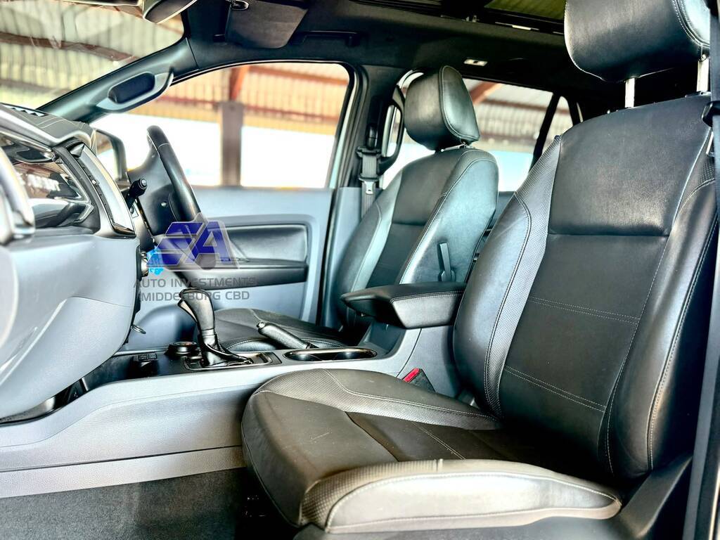 FORD EVEREST EVEREST 3.2 TDCi LTD 4X4 A/T - 6