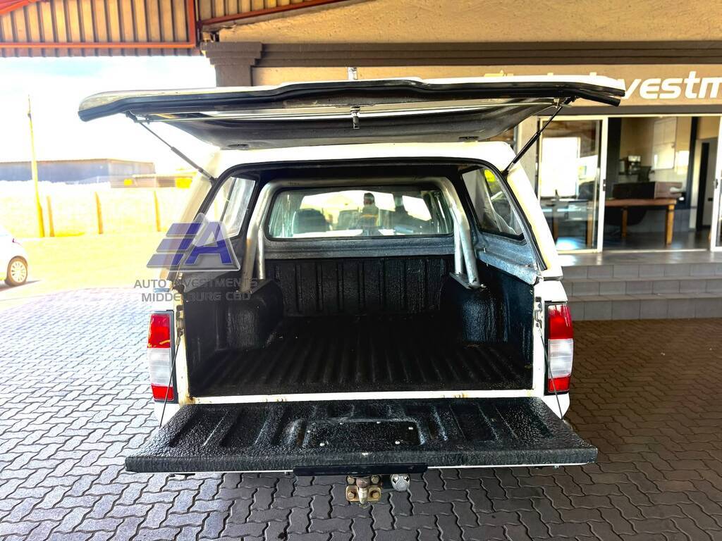 NISSAN HARDBODY HARDBODY NP300 2.4i 4X4 P/U D/C - 12