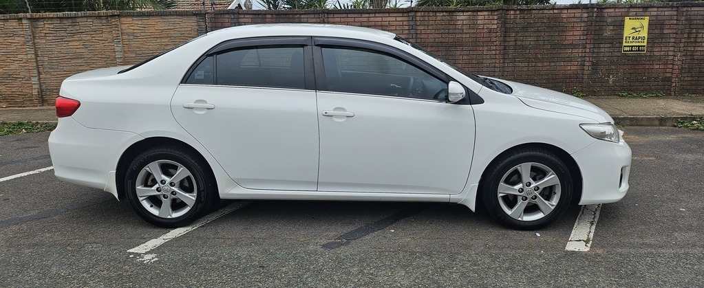 TOYOTA COROLLA - Image 9