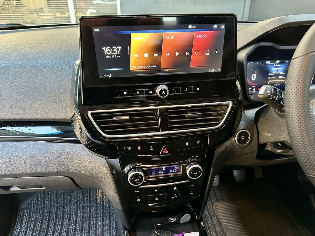 MAHINDRA XUV3XO XUV3XO 1.2T AX5