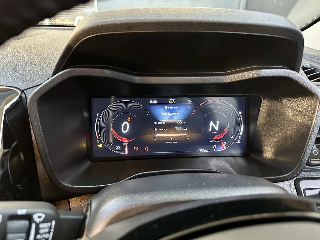 MAHINDRA XUV3XO XUV3XO 1.2T AX5