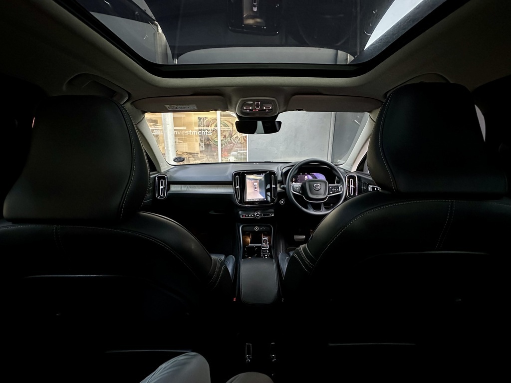 VOLVO XC40 XC40 B4 PLUS BRIGHT GEARTRONIC (MILD HYBRID)