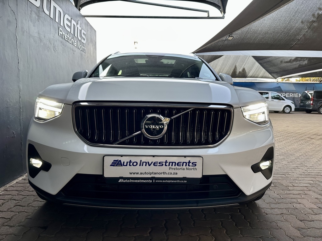 VOLVO XC40 XC40 B4 PLUS BRIGHT GEARTRONIC (MILD HYBRID)