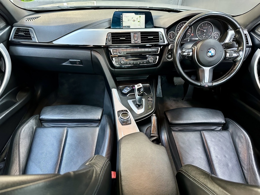BMW 3 SERIES 320D M SPORT A/T (F30) - 10