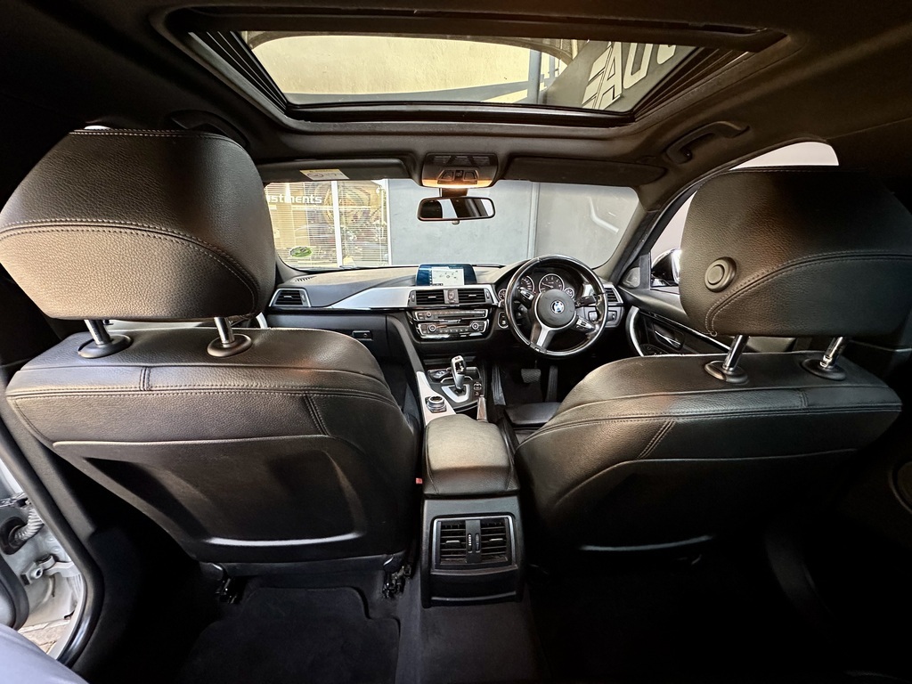 BMW 3 SERIES 320D M SPORT A/T (F30) - 12