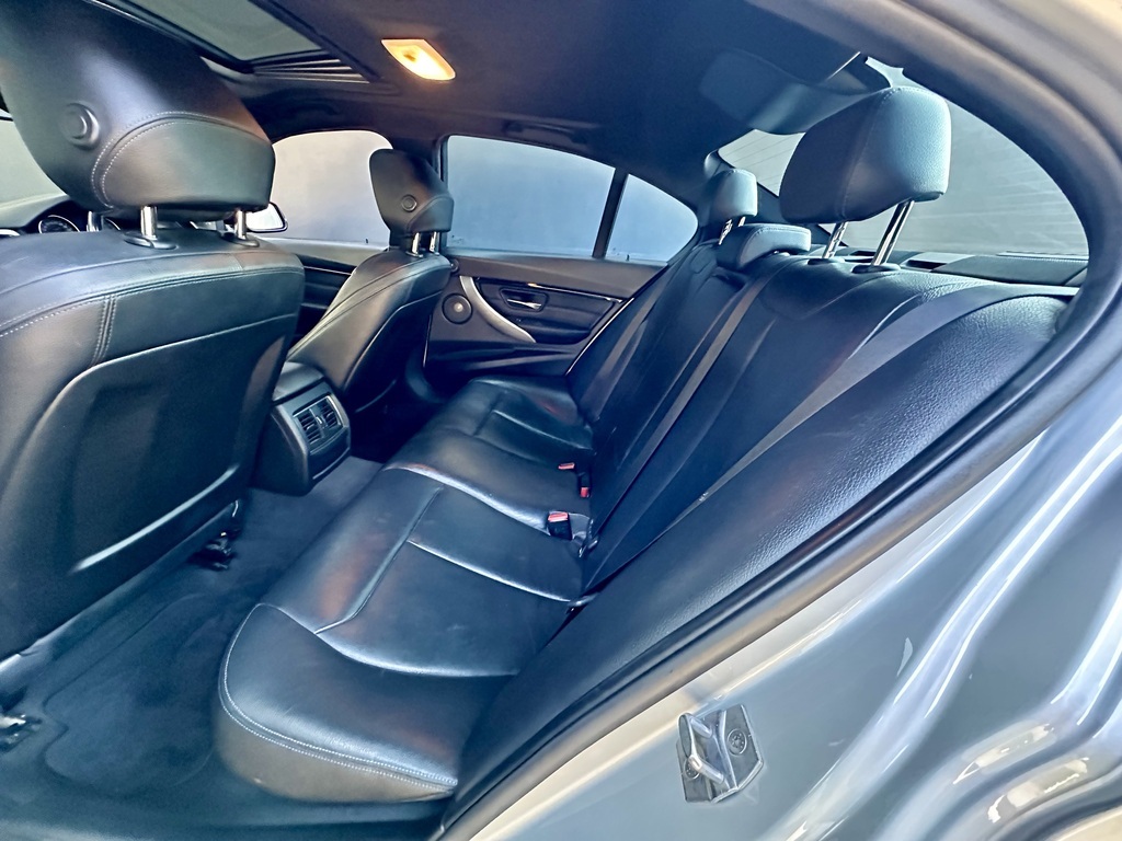 BMW 3 SERIES 320D M SPORT A/T (F30) - 9