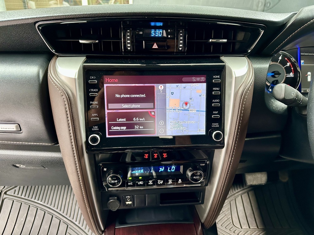 TOYOTA FORTUNER FORTUNER 2.8GD-6 R/B A/T