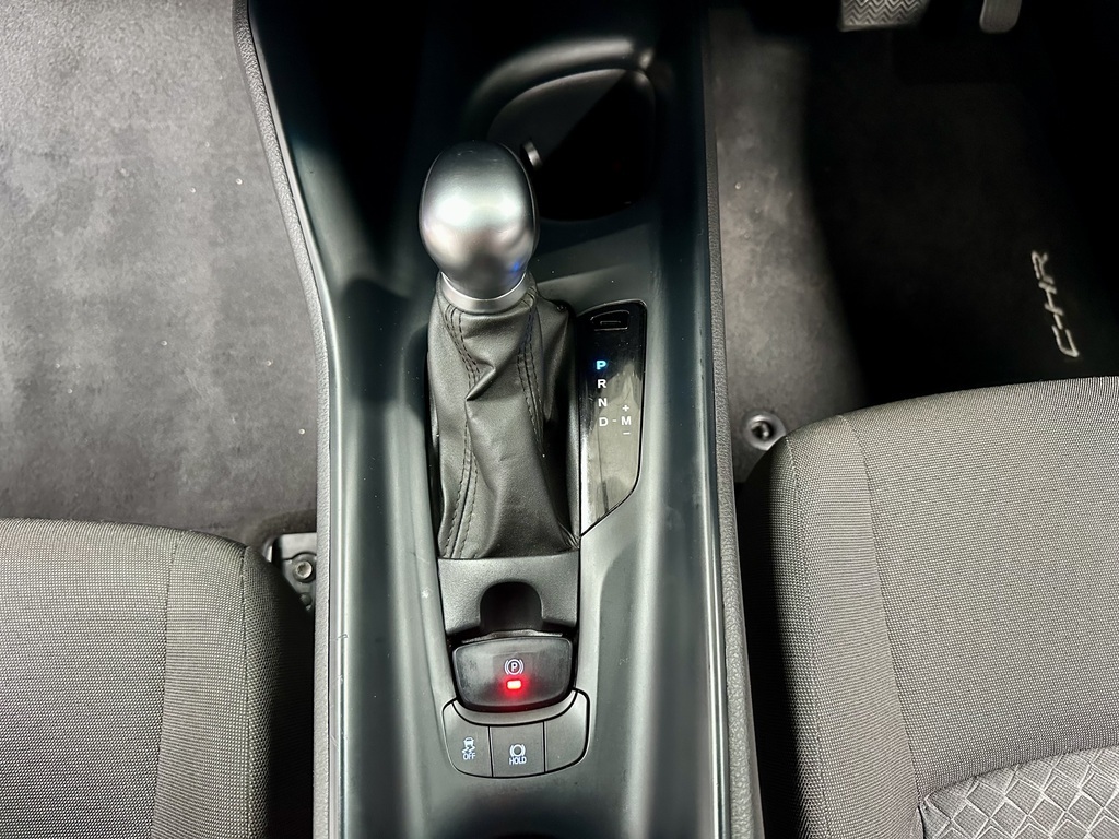 TOYOTA C-HR C-HR 1.2T PLUS CVT - 15