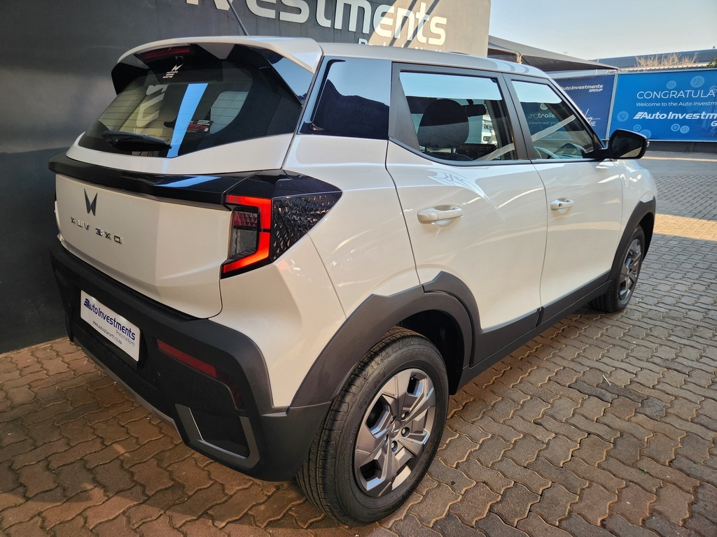 MAHINDRA XUV3XO XUV3XO 1.2T MX3 - 3