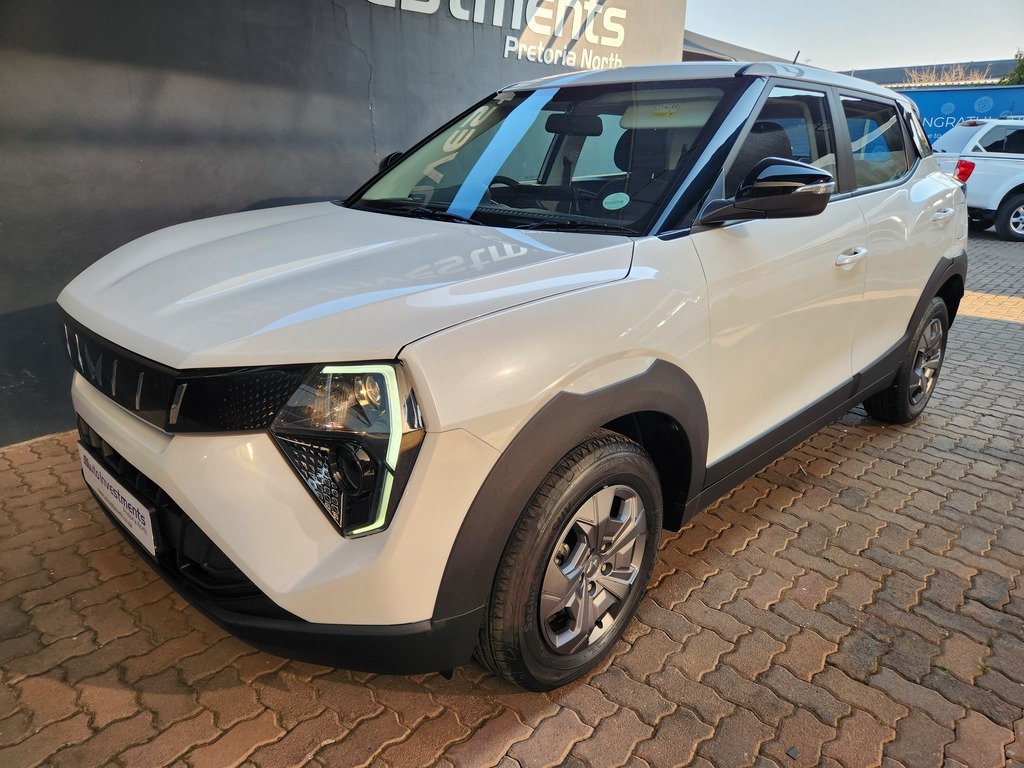 MAHINDRA XUV3XO XUV3XO 1.2T MX3 - 4