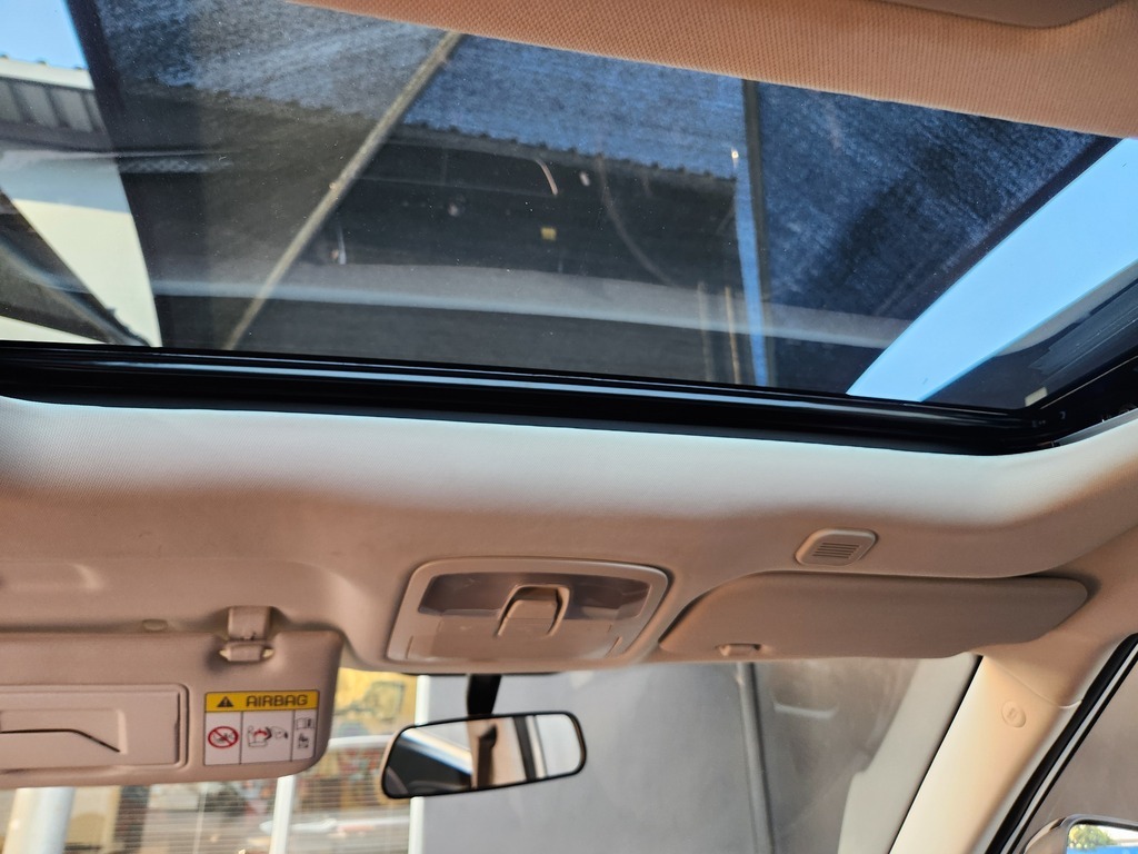 MAHINDRA XUV3XO XUV3XO 1.2T MX3 - 6