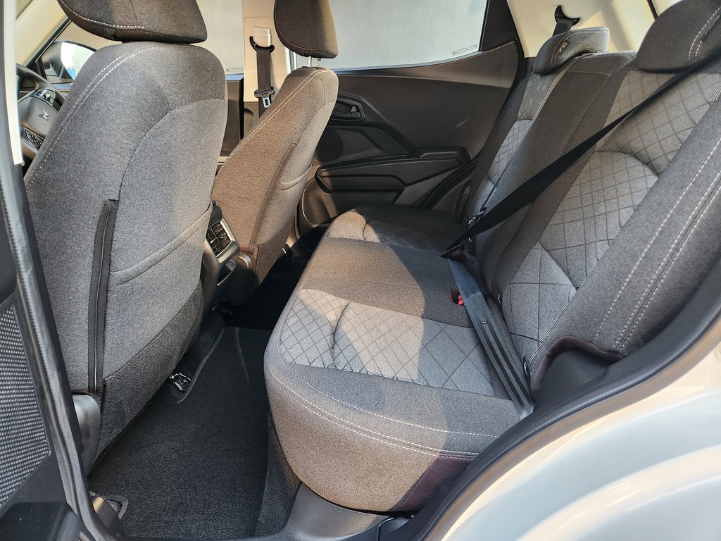 MAHINDRA XUV3XO XUV3XO 1.2T MX3 - 8