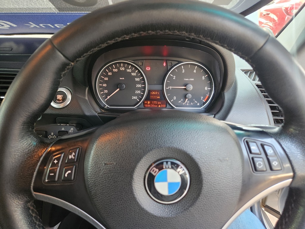 BMW 1 SERIES 118i EXCLUSIVE 3Dr (E81) - 11
