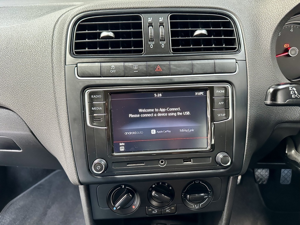 VOLKSWAGEN POLO VIVO POLO VIVO 1.4 TRENDLINE (5DR) - 12