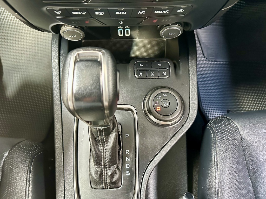 FORD EVEREST EVEREST 2.0D BI-TURBO LTD 4X4 A/T - 13