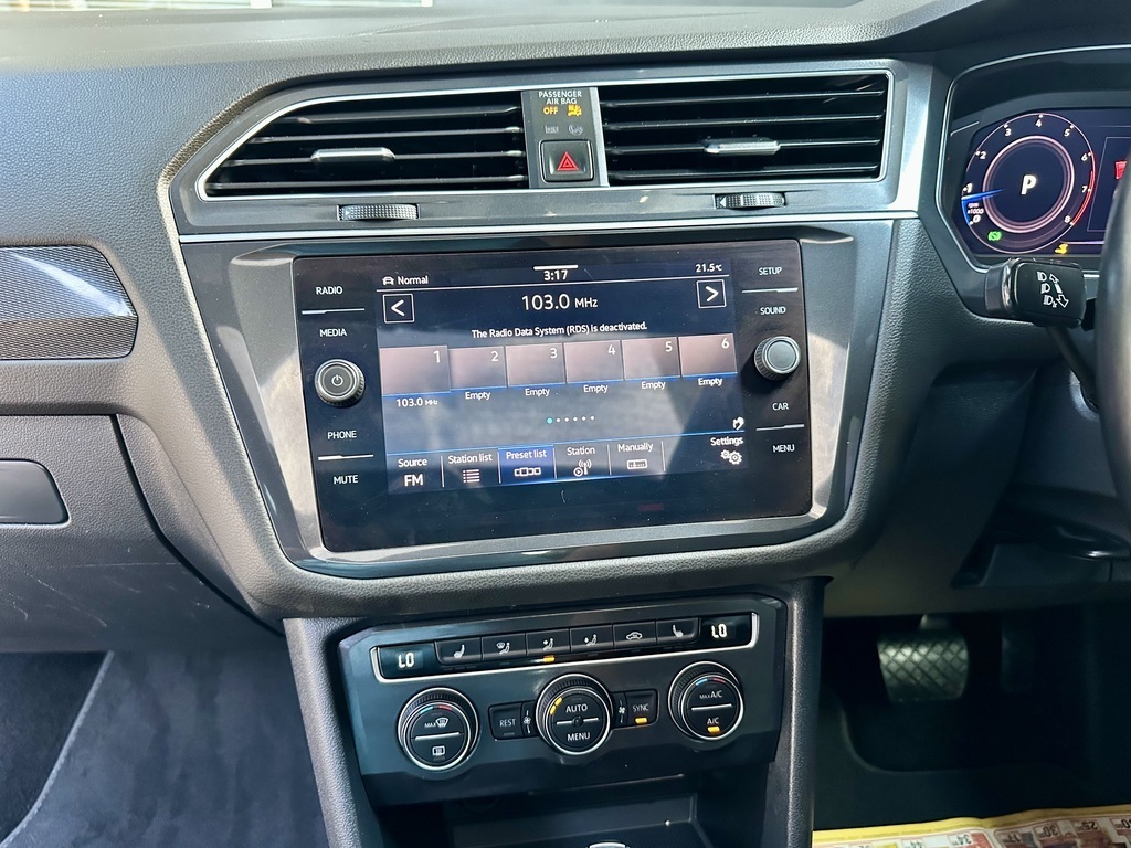 VOLKSWAGEN TIGUAN TIGUAN ALLSPACE 1.4 TSI C/LINE DSG (110KW) - 15