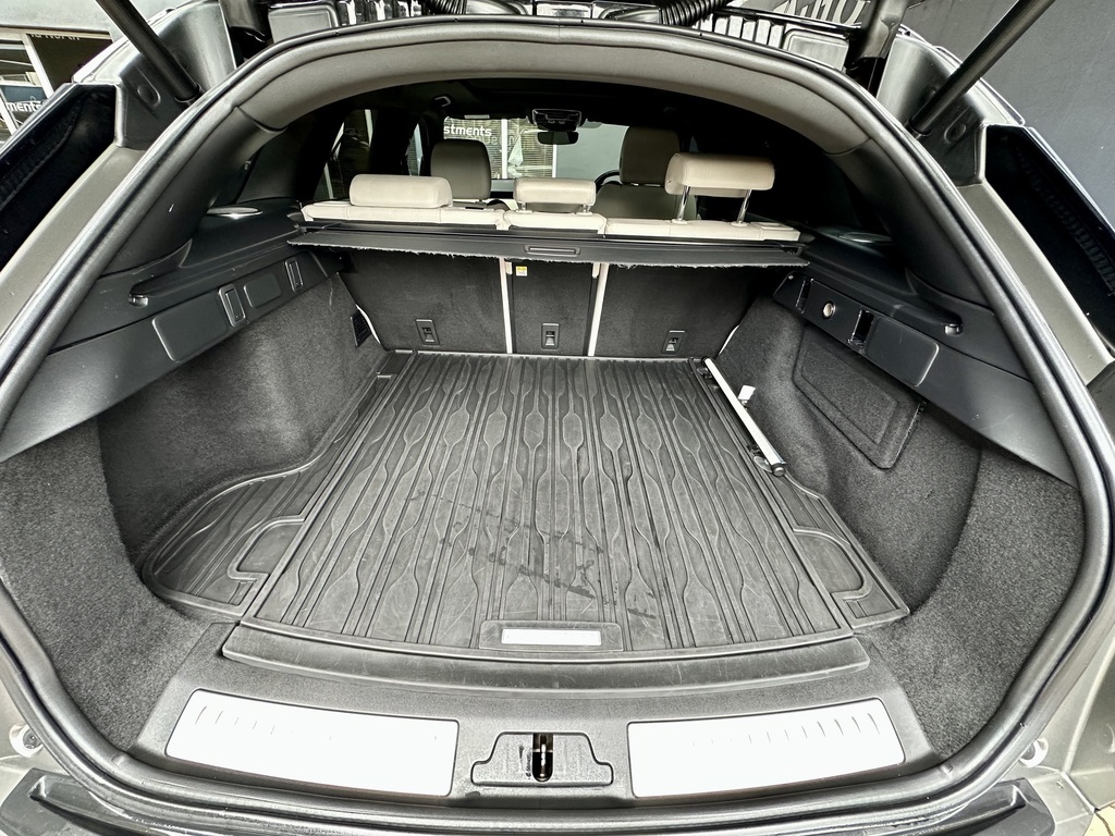 LAND ROVER VELAR RANGE ROVER VELAR 3.0 V6 S/C SE