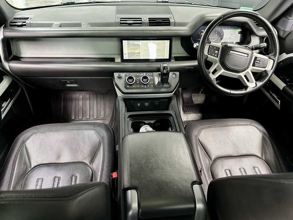 LAND ROVER DEFENDER DEFENDER 110 D300 HSE X-DYNAMIC - 10