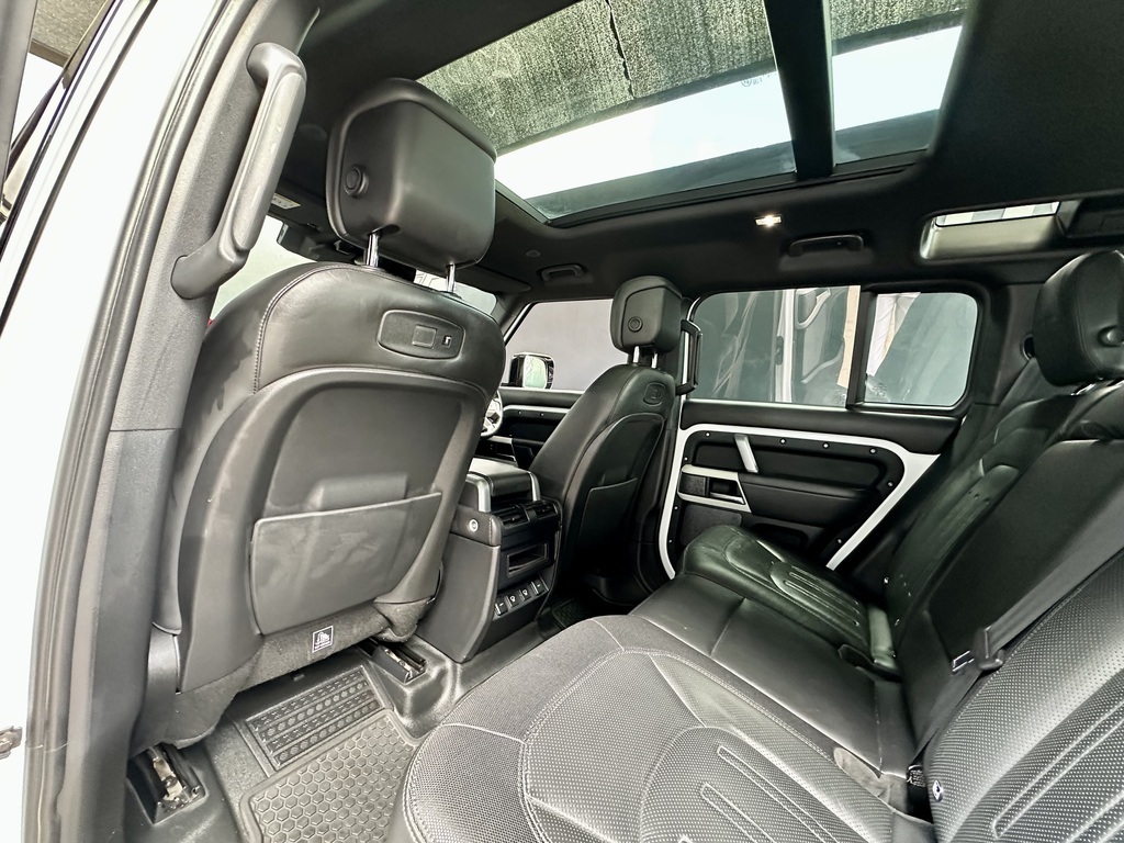 LAND ROVER DEFENDER DEFENDER 110 D300 HSE X-DYNAMIC - 13